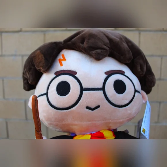 ✨🆕✨ Harry Potter. Seasonal Plush Room Décor - Picture 4 of 11